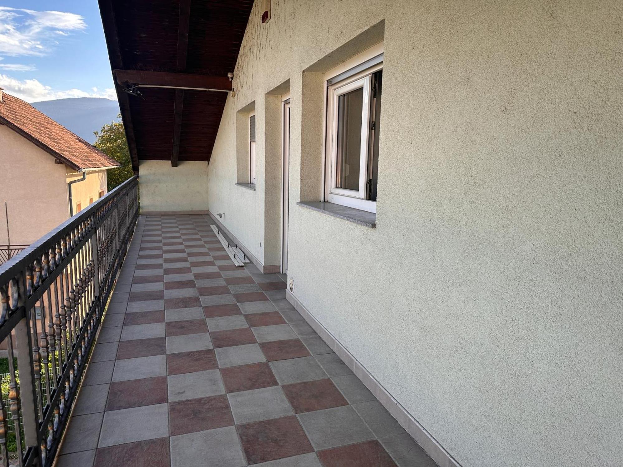 Rooms Near The Airport Сараєво Екстер'єр фото